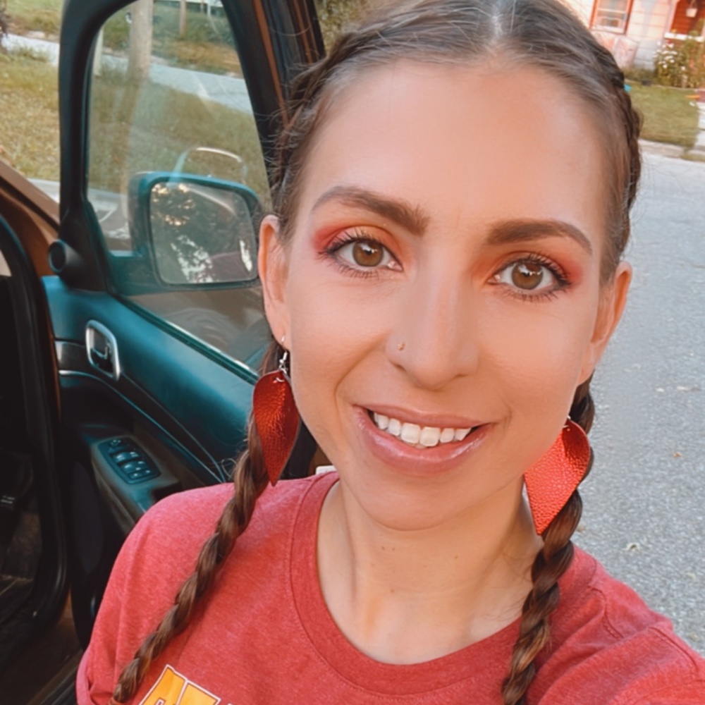 Meet your Posher, Ashley